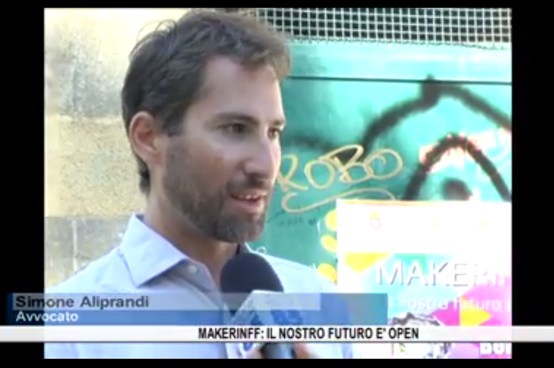 mia intervista all'inizio di <a href="/MakerInFF/">MakerInFF</a>. vedi filmato youtu.be/F7j7D4J_vYU?t=… (min. 3:43) | @grazia69mbs <a href="/Piersoft/">Piersoft</a>