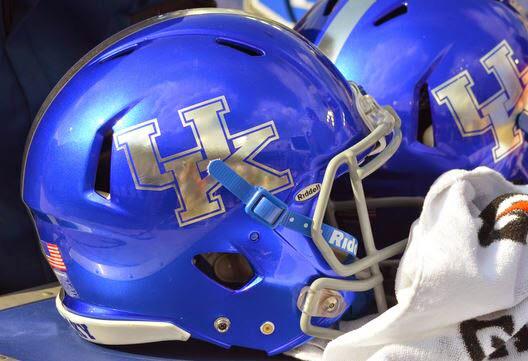 NotJerryTipton's tweet photo. Is UK wearing this helmet vs. UF? As long as it doesn't keep the refs from seeking the play clock, then 👍👍👍👍👍👍👍👍👍👍👍👍👍 http://t.co/974n4lfKW7