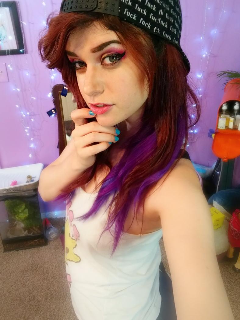 AlliLeigh_tv's tweet photo. Live on http://t.co/uyMZ2nuvzd
#GirlsOfTwitter 💝
#camshow 💘
@SEX_Overlord @Hot_Girls_247 @TowsAndHoes @CAMabisSociety http://t.co/w2NOqJgI5A