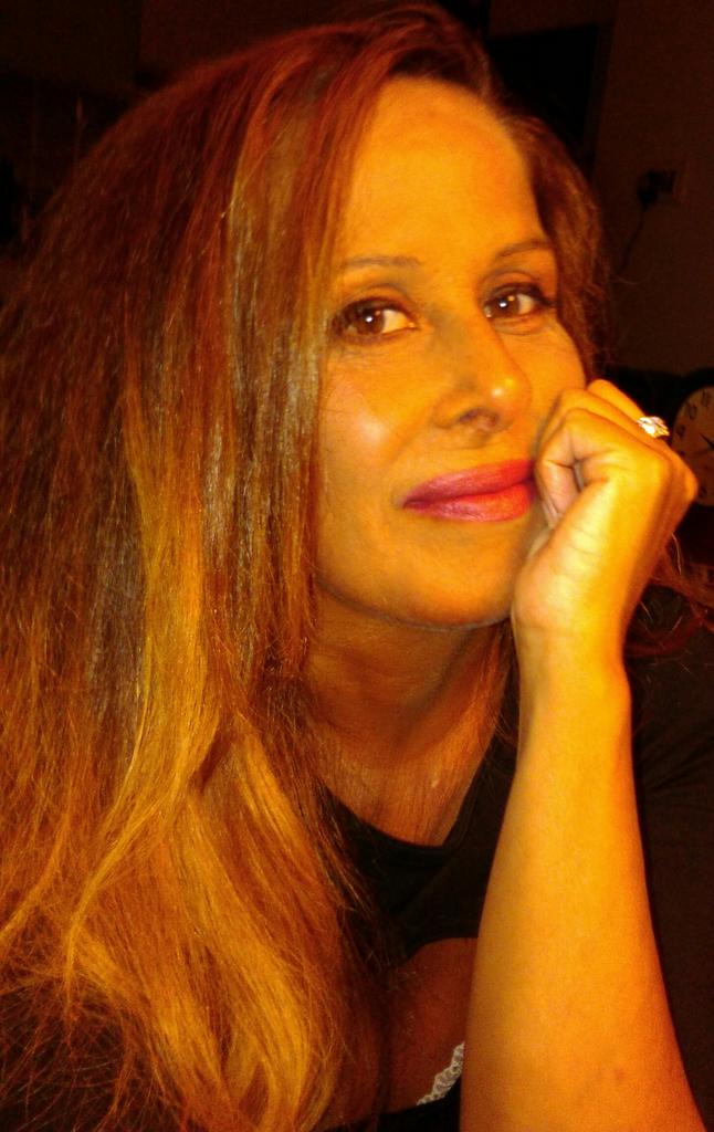 passarella883's tweet photo. Io sono una persona malinconica,ma non triste. http://t.co/fDVfKYFpXw