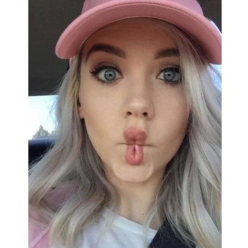 perrieeallgdr's tweet photo. Pesciolino 🐟✌ http://t.co/7mxzbeVuTI