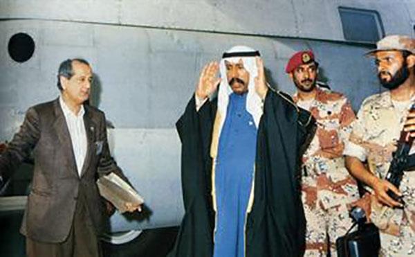 muh_Alqahtani's tweet photo. #معلومة|سجل ياقلم ,طائرة"C-130" #السعودية رقم(112)

في1991م عادت بآل الصباح لـ #الكويت
في2015م عادت ب #بحاح لـ #اليمن http://t.co/95fJkYmdUP