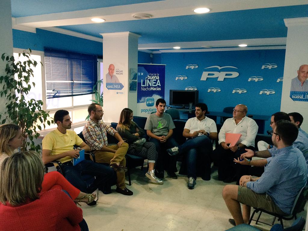 jorge_vazquez4's tweet photo. Un día de trabajo intenso por el campo de Gibraltar con compañeros de @nnggcadiz #AporTodas #PPJoven http://t.co/NZn0Y53gh1