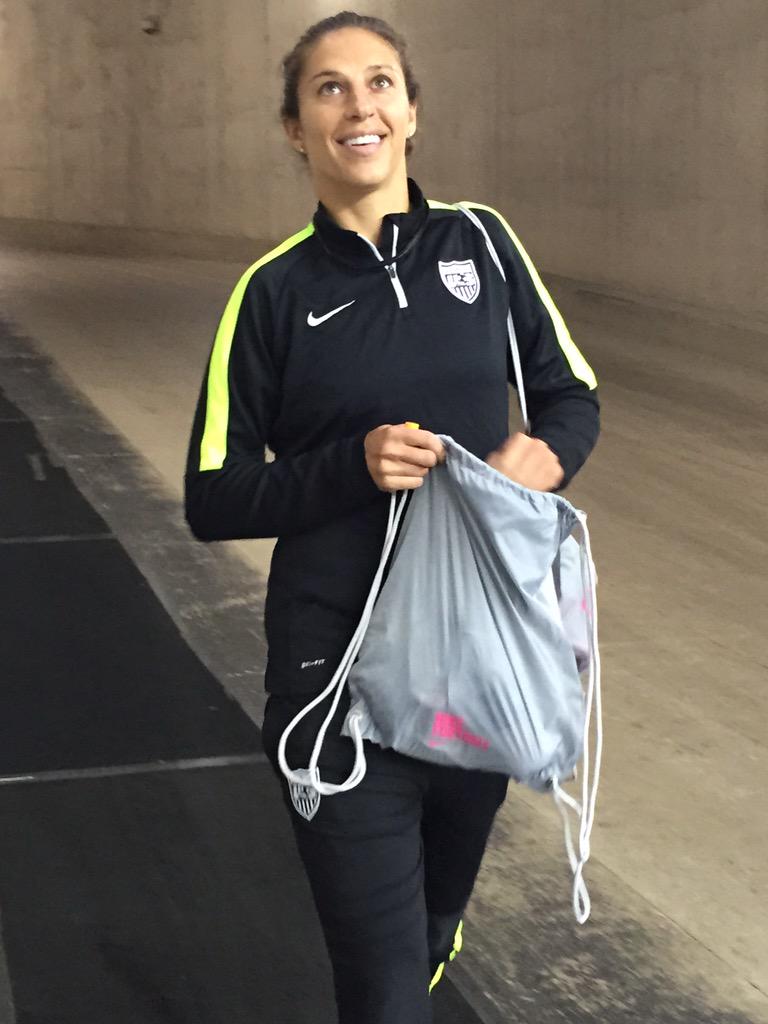 USWNT's tweet photo. We're here, the fans are here. Let's get this public training started, #Detroit! 🇺🇸👊⚽️ Come say hi! #VictoryTour http://t.co/R5GZC2JeRl