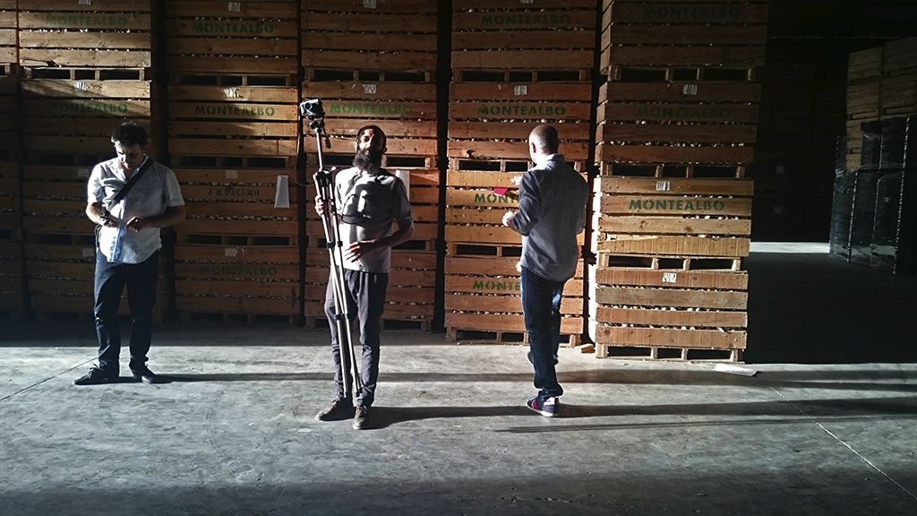 luneados's tweet photo. Este Viernes, Luneados estará en Z, Jornadas de Arte Contemporáneo en Montalbán. Allí nos vemos! http://t.co/7efGxHW1Sj