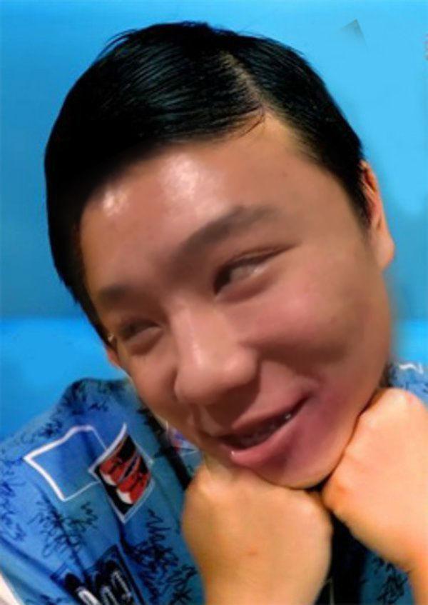 CarterHermanYT's tweet image. Ben can't resist the booty!