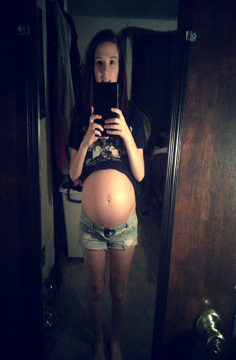 AleashaRobinson's tweet photo. Happy Bump Day Everyone! #BabyBump #Twins #Boys #Peyton #Dominic http://t.co/DI06L8OpM9
