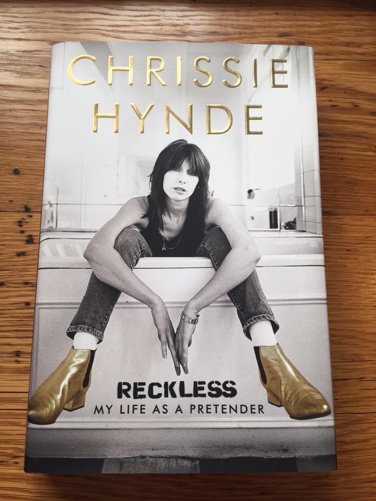 TannyMcG's tweet photo. You know you're a reader when it's Wednesday and you're already planning your weekend reading. #CantWait4Saturday http://t.co/yxr3VOHrEY