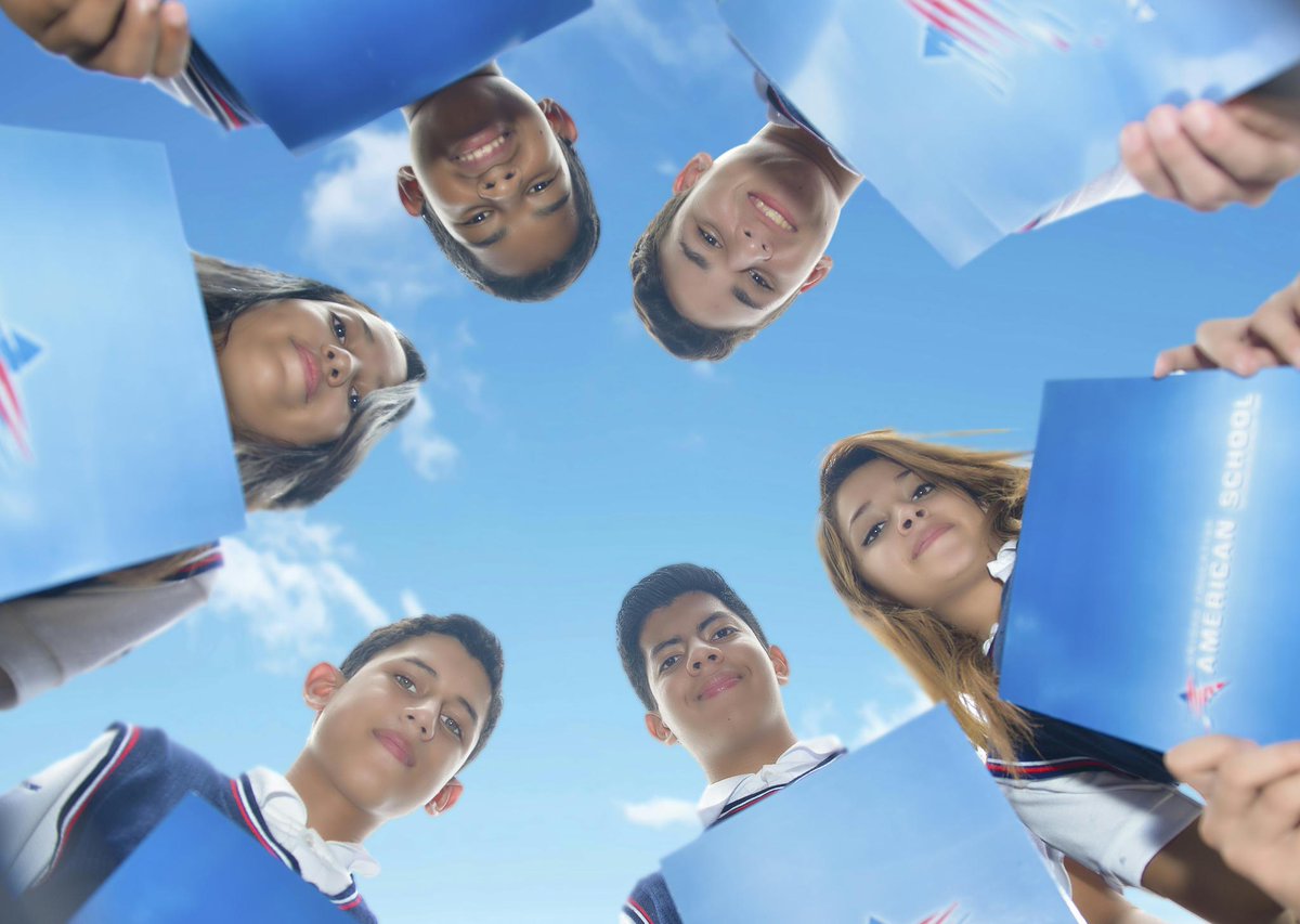 BSCEutimios's tweet photo. Ya son 3 años de Educación Integral para nuestras Formativas en la Unidad Educativa American School @UEAS_GYE http://t.co/OamUauk1dK