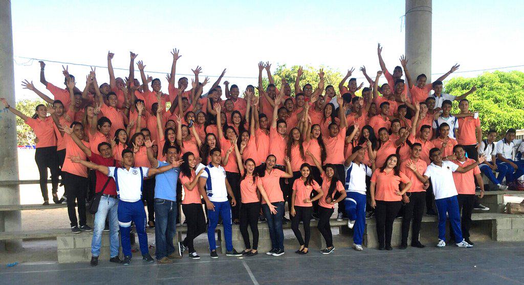HILARYVISBAL_'s tweet photo. Cosas que valen la pena recordar!!! #Genius2015 😩💘💘💘🙌 http://t.co/NUllc9cHPS