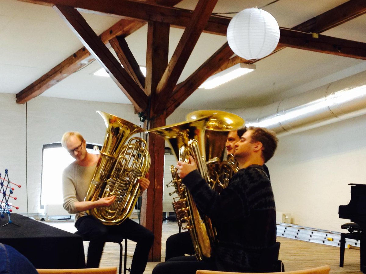 VanHuynhCo's tweet photo. Very meditative work this morning with #microtub @ultimaoslo with #RobinHayward @Mtaxt and #PederSimonsen Thank you! http://t.co/R5VVRslMPI