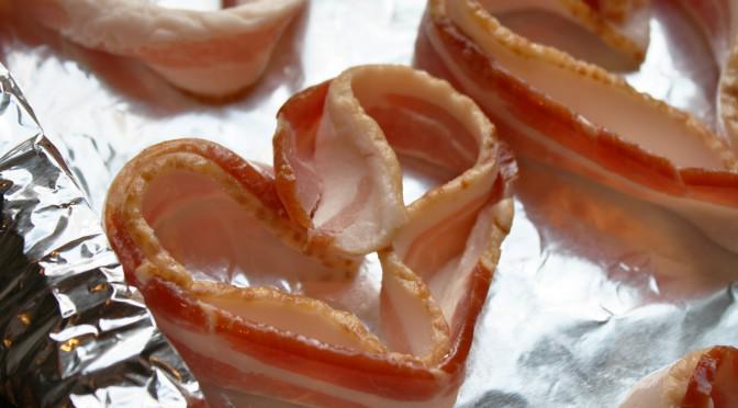 Hungry_Haven's tweet photo. We've got the hots for @oscarmayer's new dating app, Sizzlr: http://t.co/pGKN6UQzH7 http://t.co/t1StqgrtpB