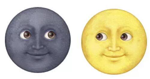 emoonji's tweet photo. date someone who looks at you like the moon emoji http://t.co/hp6XBWA5HN