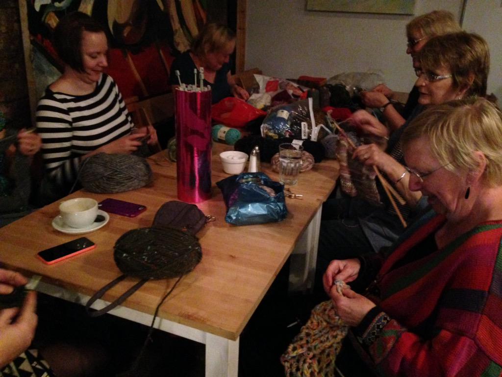 glsgwcraftivist's tweet photo. Lovely night connecting with people &amp; making scarves for refugees @thegladcafe http://t.co/O0wAnv8Xt9