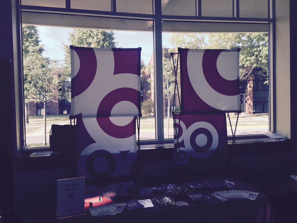 LeviTGT's tweet photo. D131 is ready to recruit some great talent at @CSBSJU http://t.co/qkvZzMI6AU