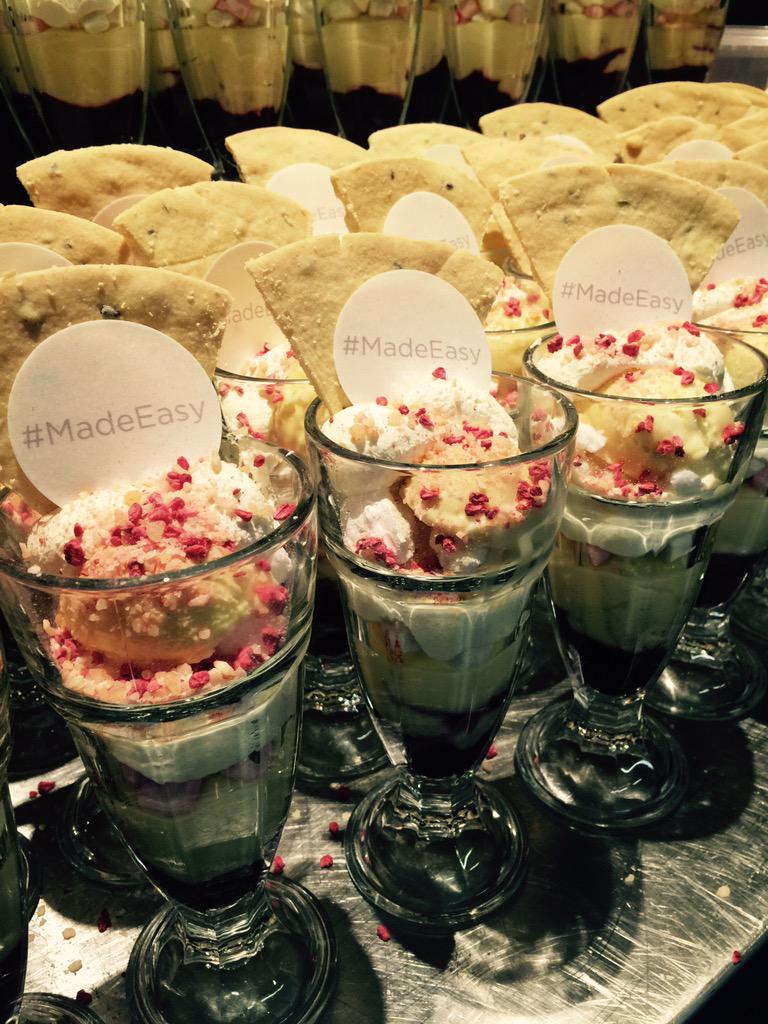 AlanLucasFood's tweet photo. Creme Brûlée Sundae @TheBankingHall #madeeasy http://t.co/T9v6CiimLW