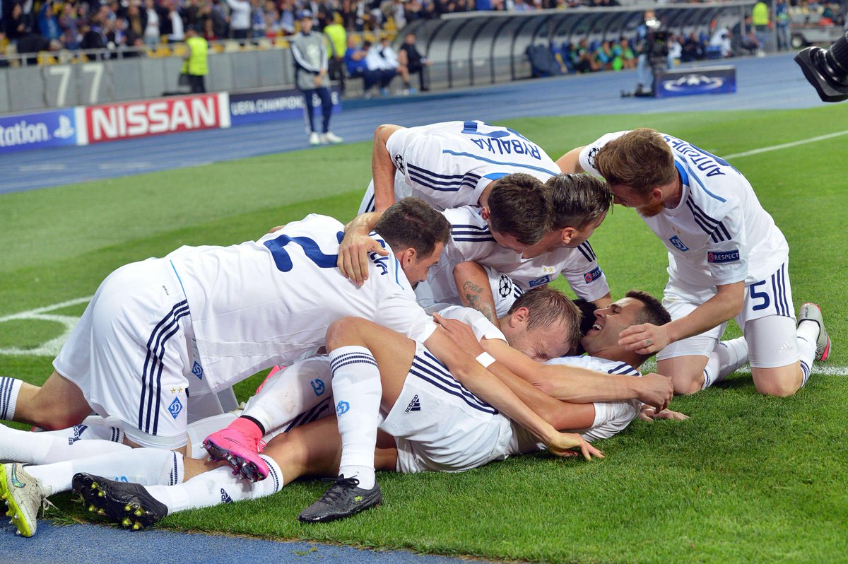 ChampionsLeague's tweet photo. #UCL matchday one:
Goals: 48
Home wins: 8
Away wins: 4
Top scorer: @Cristiano (3) http://t.co/lEOd2nuAW2