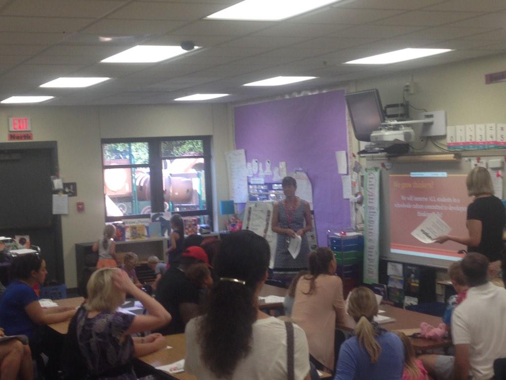 bauerlucas2's tweet photo. 1st half of curriculum night a success!@DWEdublin #dweclassroom #dwe4life http://t.co/WpSMt9azTp