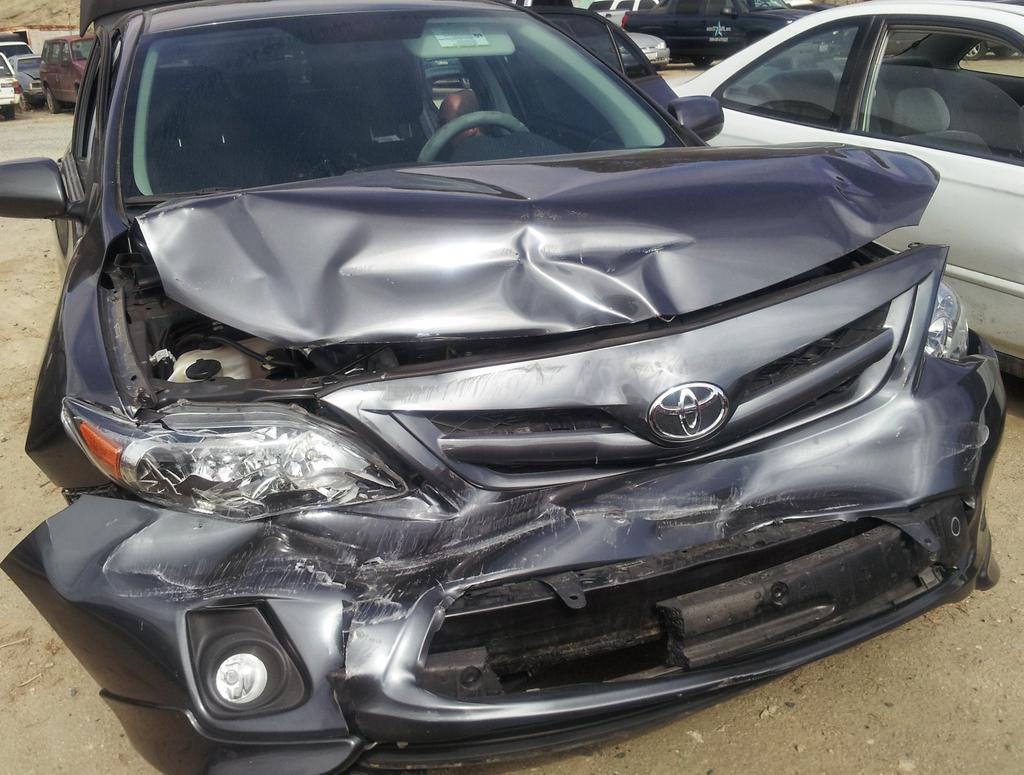 autumnleeme's tweet photo. @ANCOWiperBlades All I Know Is When A #TextingDriver Hits You &amp; You Hit A Wall Head On... #PartsMatter #Entry #fail http://t.co/4LURDXwo5O