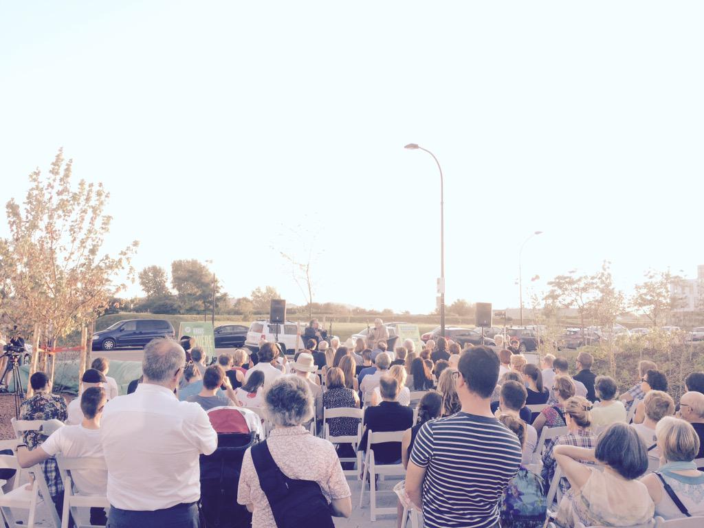 magadoury's tweet photo. Pour le dév éco on a tout un leader aujourd'hui à Montréal @DenisCoderre dixit Alexandre Taillefer #shopangus #polmtl http://t.co/petNBIQIp1