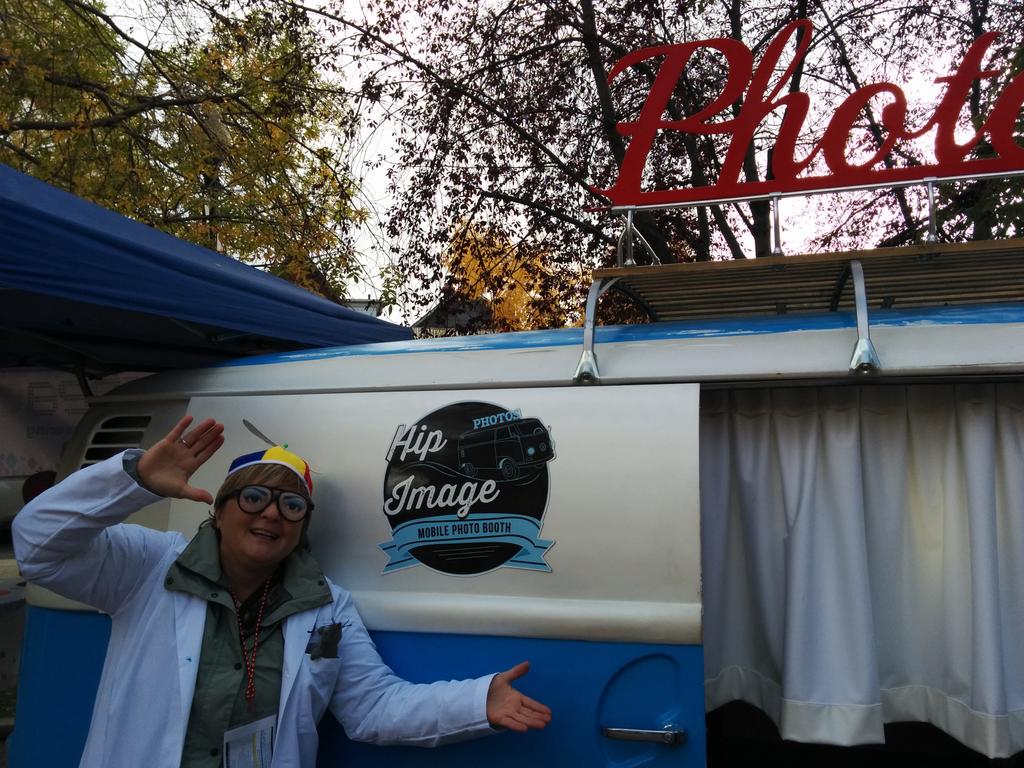 Beakerhead's tweet photo. Come to Tomkins Park for Relativity Speaking! Ever heard a cloud? How about xerox yourself? Fun awaits! #beakerhead http://t.co/bQZSvMabZZ