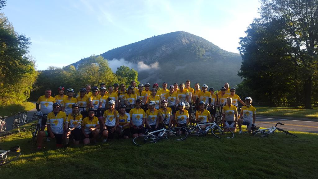 TeamBrightgroup's tweet photo. All of the team http://t.co/IkDmSvtX9I