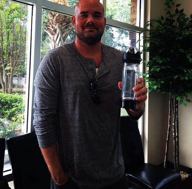 KP_Kelly's tweet photo. Don’t leave home without your #ibottle. Get yours at http://t.co/WvfhNNulEm http://t.co/BmceVGE2sg