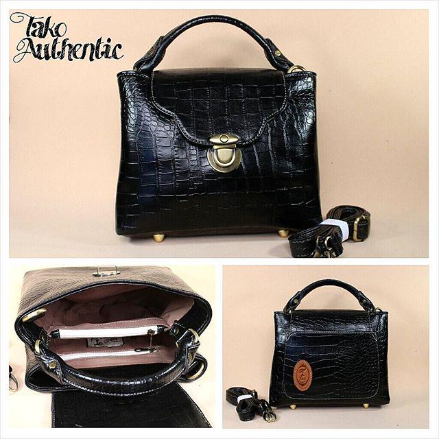 Monkichi_Shop's tweet photo. Ready - Luna Croco White, Black &amp; Brown. Material is Faux Leather. It's very suitable to comfort your activity👩👜 http://t.co/XhuR2sQI7w