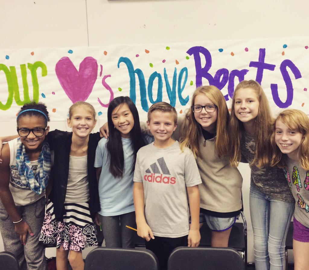 RennerMSChoir's tweet photo. 2nd period choir officers! Cade, did you plan this? 💪🏼😎🎶 http://t.co/EzOLljxVZK