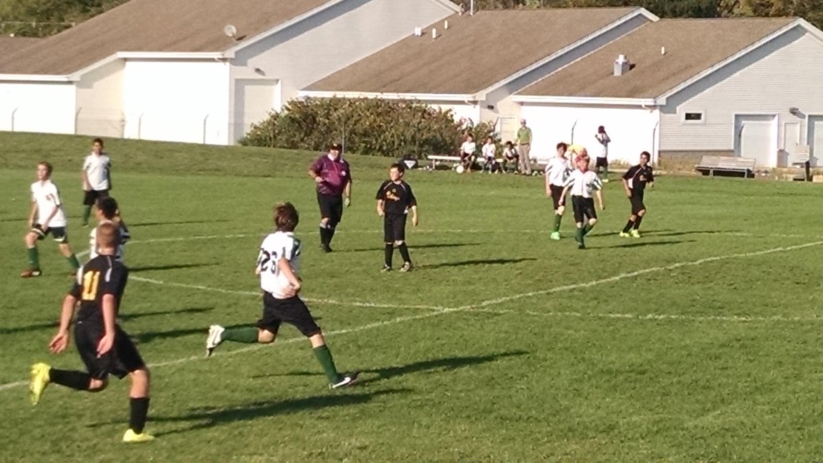 Pachelbel1414's tweet photo. @BRPSSports MS soccer black team with 4-2 win vs Tri County!  #ThinkThatWasScore #MissTheScoreboard
#DefinitelyAWin http://t.co/S4ZeWdvlzI