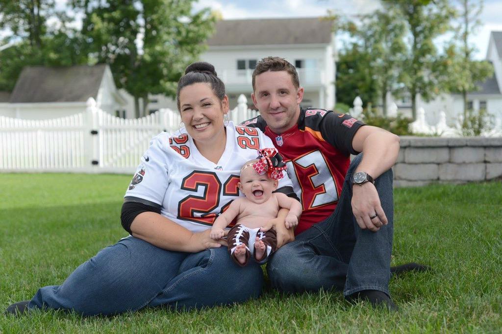 Rissizzle's tweet photo. @TBBuccaneers Your newest fan Vivienne is ready for the season! #firethecannons #BucsBabies #bucsfamily #itsabucslife http://t.co/pNZ4HiNdzq