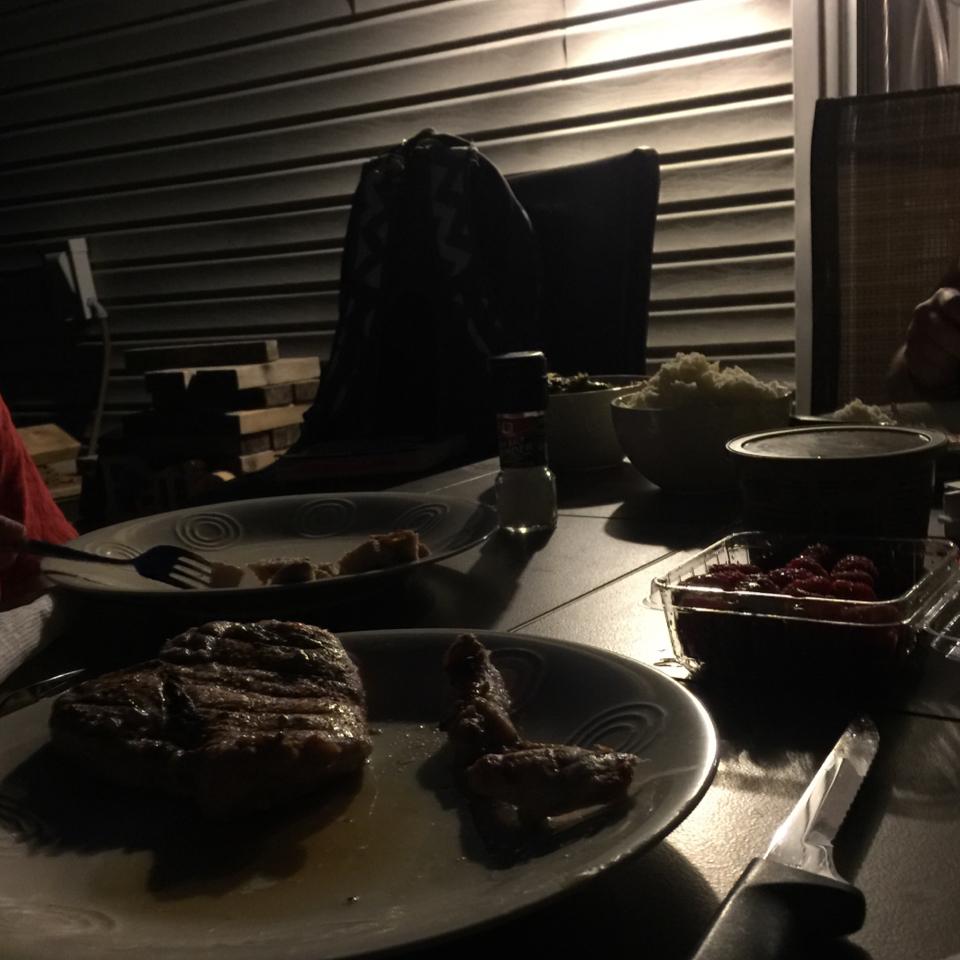 Dinner on the patio! Lovin' Fall family time. Another meal added to #BillionDinners Challenge via <a href="/dinnercall/">DinnerCall</a>!