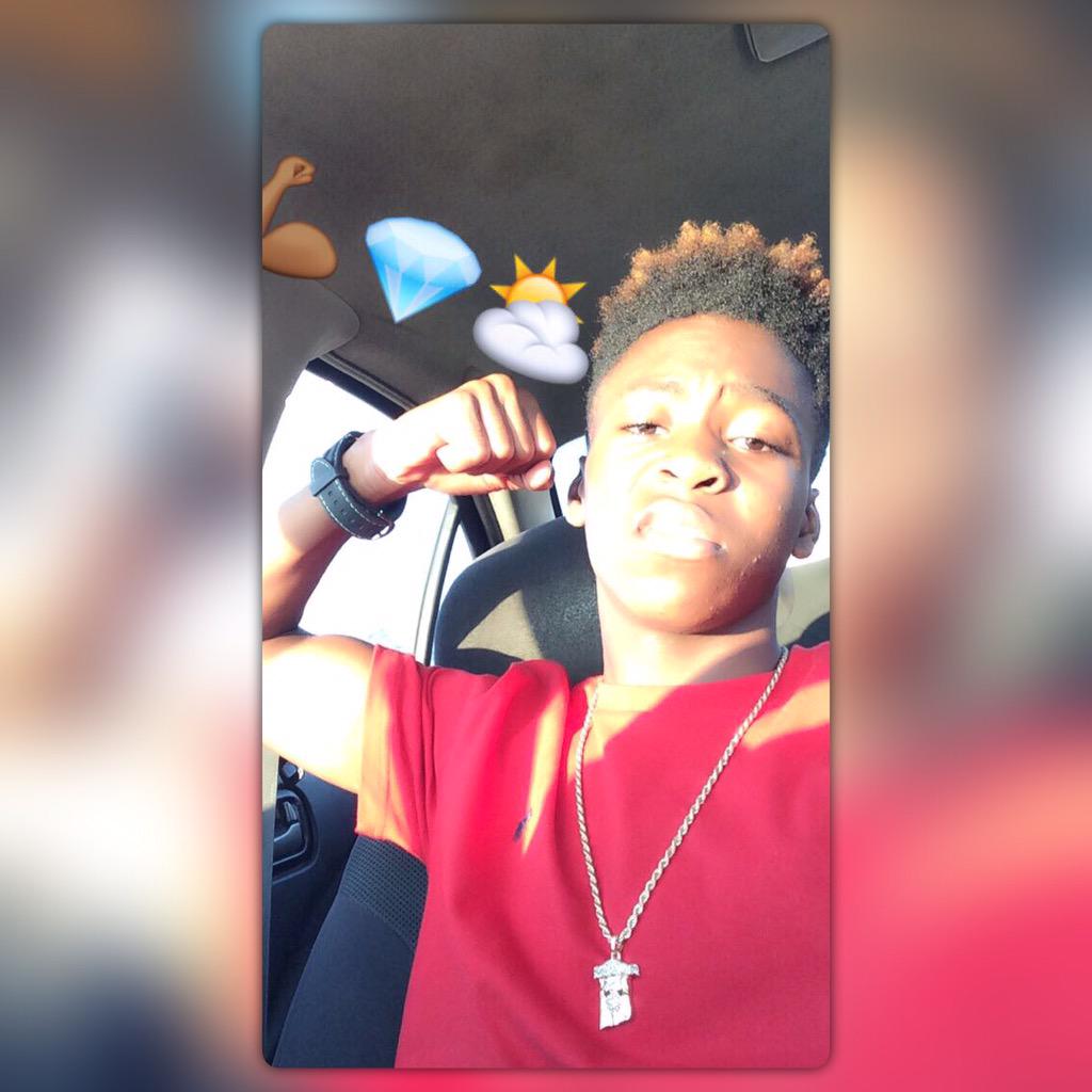 GameboyMelvin's tweet image. Yung Flexer