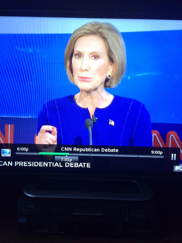 phelangm's tweet photo. 2 phone calls to start WW3 on her first day, sweet mother of Jesus #DebateWithBernie http://t.co/5E20bVraEm