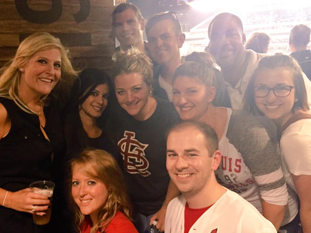 awibbs09's tweet photo. The moment you get to introduce your team to the @ConnieDroge #SquadGoals http://t.co/LZaBrjTazz