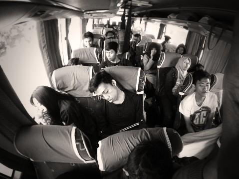 mbupnjogja's tweet photo. 😂✌ #mbupn #GoesToJOMC2015 http://t.co/iU3Bqlkeex