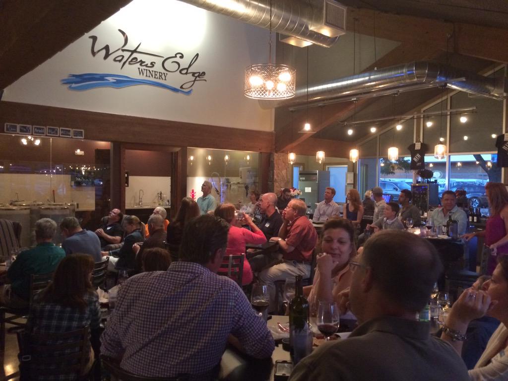 HispanicColoGOP's tweet photo. #leadright2016 Arapahoe GOP also out in force tonight. Packed house at Waters Edge Winery http://t.co/ltuZc82ylH