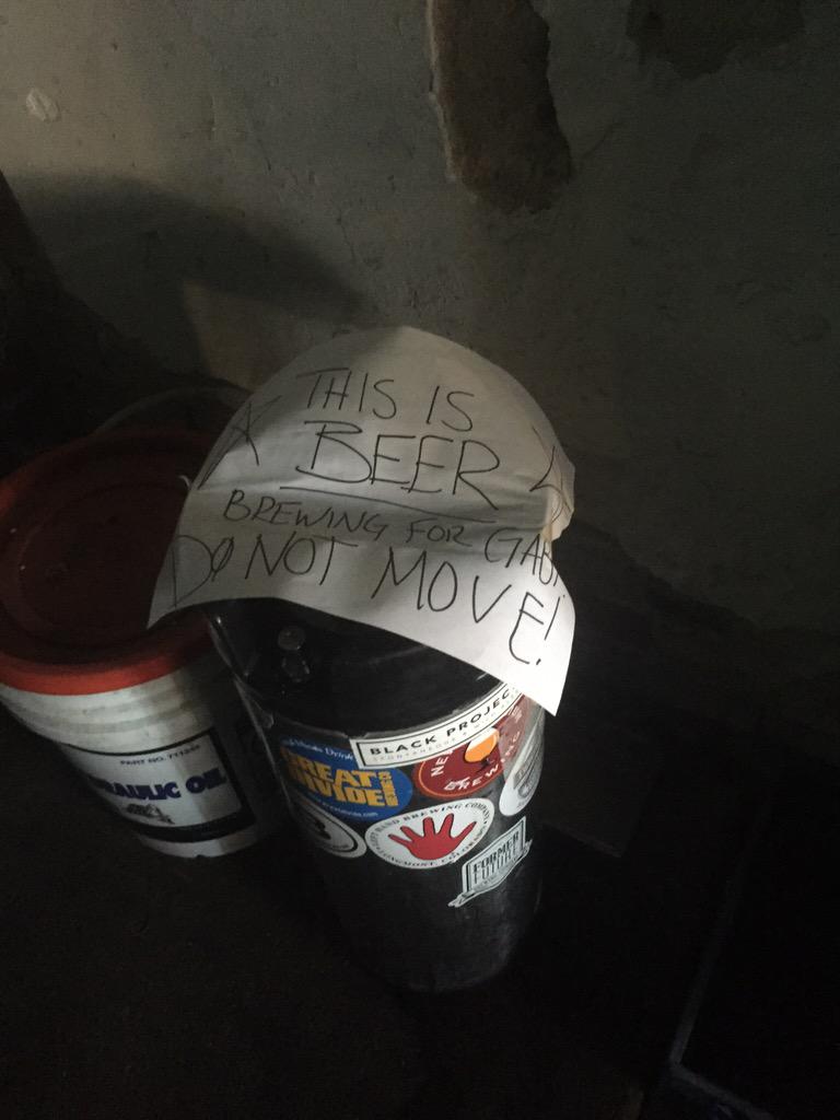 CautionDevin's tweet image. @cautionbrewing @WitsEndBrewing @FormerFutureCo @MockeryBrewing @denverbikecafe I think it could be our hero.