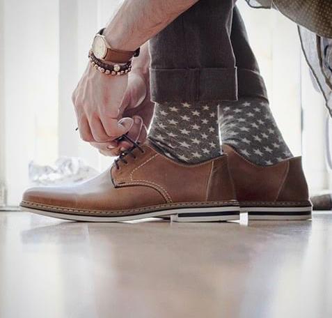 #HablemosdeEstílo Recuerden que los zapatos, el cinturón y los accesorios deben ser del mismo color. @StyleOfMen