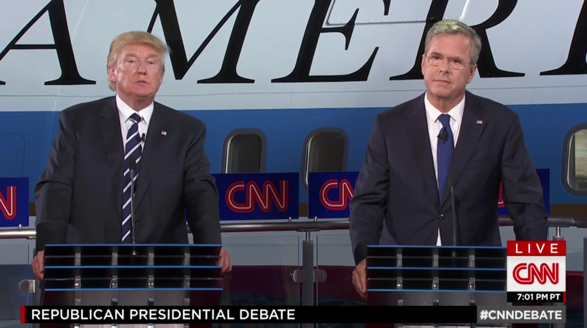 VICENews's tweet image. "Your brother is the one who gave us Barack Obama" - @realDonaldTrump to @JebBush: bit.ly/1YdMmHF #GOPDebate