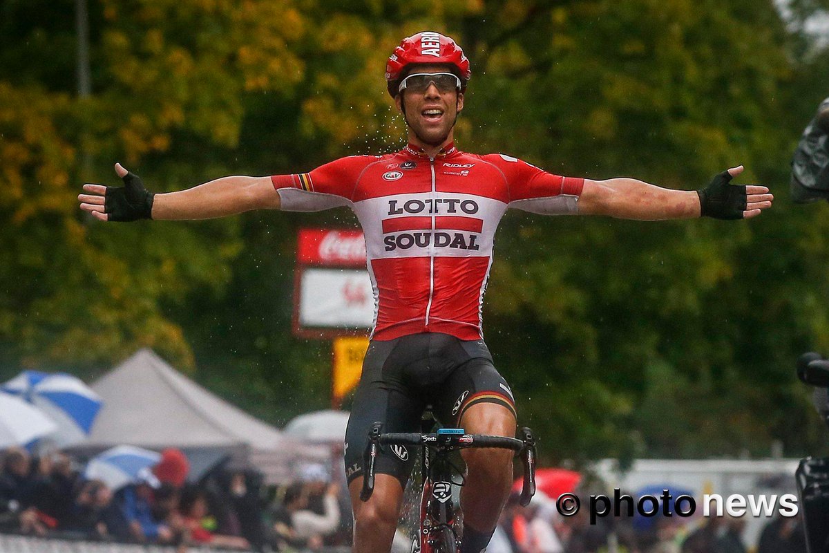 velodailyru's tweet photo. Йенс Дебуше выиграл Гран-при Валлонии @Lotto_Soudal #gpW2015 #велоспорт http://t.co/0BlXvJL21w http://t.co/hpyyEpqA8b