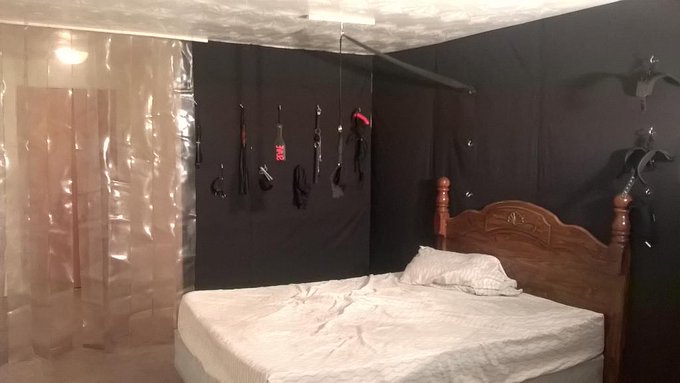 Meat curtains are up @rikrope. Put them up all by myself LOL http://t.co/RAtiajVDZa<a class="tags" target="_blank" title="On Twitter" href="/?out=eyJ0eXAiOiJKV1QiLCJhbGciOiJIUzUxMiJ9.eyJpYXQiOjE3MjcyODI1NjUsImlzcyI6InR3cG9ybnN0YXJzLmNvbSIsIm5iZiI6MTcyNzI4MjU2NSwiZXhwIjoxNzU4ODE4NTY1LCJyZWRpcmVjdF91cmwiOiJodHRwczovL3R3aXR0ZXIuY29tL3Jpa3JvcGUifQ.qJvGzNCo2qk3Uxzh02JV-jn66n8z2Jcap4qiZlmdtHIM7GnOALQUughshf9Jv4ifBdRNqZRgvRWXgdj7__U3dA">@rikrope</a><a href="/tag/camgirl"class="tags"><span>#camgirl</span></a><a href="/tag/manyvids"class="tags"><span>#manyvids</span></a>