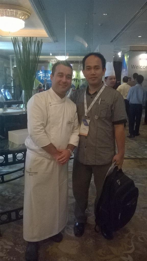 prias_tomo's tweet photo. #DUF2015 #BeFutureReady @DellBizSA ...saatnya beralih ke Dell....@ Dell User Forum 2015 Shangri-la Hotel...Mantaps http://t.co/VsYhsWaGeP