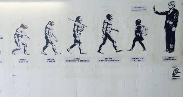 thedailyvox's tweet photo. [NEW] Wits gets the Banksy treatment

@projecthoopoe adds to #TransformWits with a mural: http://t.co/Rnr82nS4om http://t.co/5O78Tu1LUo