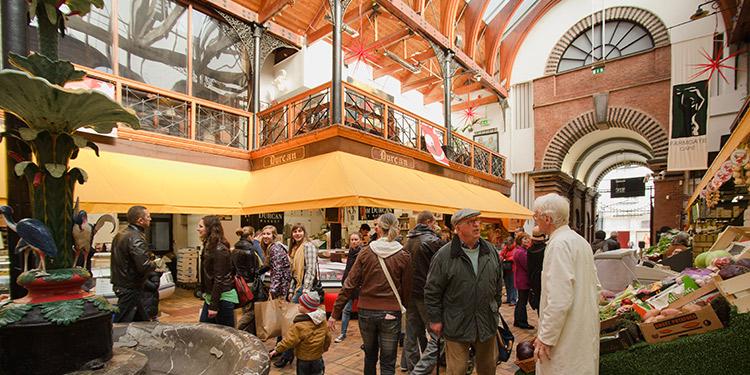 chickfoods's tweet photo. Experience the @EnglishMarket by night @CultureNight #stallcrawl #ceoilaguscraic  #realfoodrealflavour  see u there http://t.co/EW5EhsxBkq