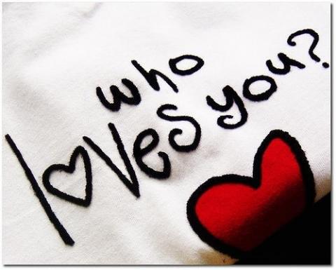 SlangIngles's tweet photo. Who loves you? http://t.co/0lqy68jMdC