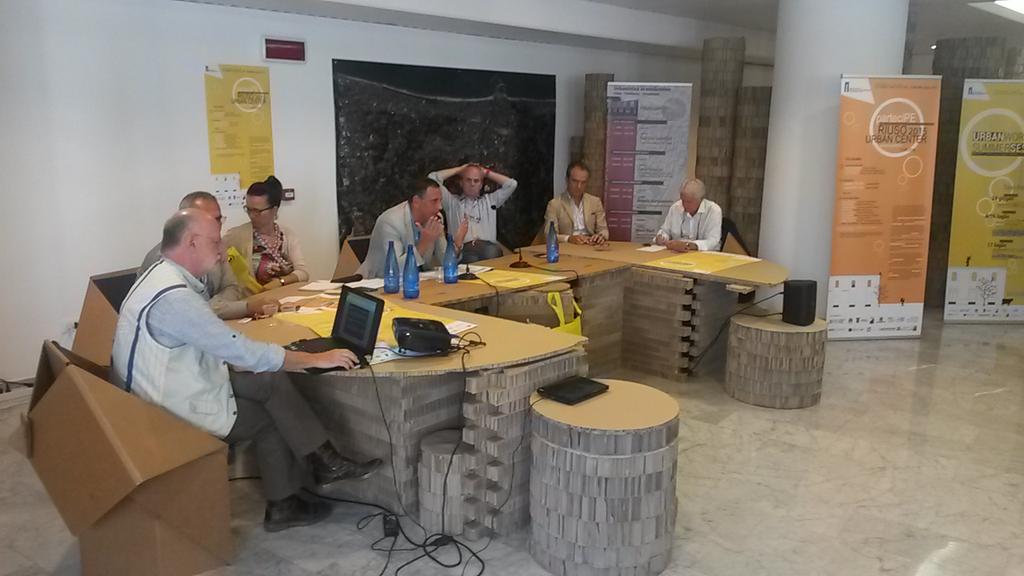 architettipe's tweet photo. Al via il seminario ParteciPE Riuso 2015. Urban Center pieno di architetti istituzioni costruttori @LauraAntosa http://t.co/OV4Xr8NdvV