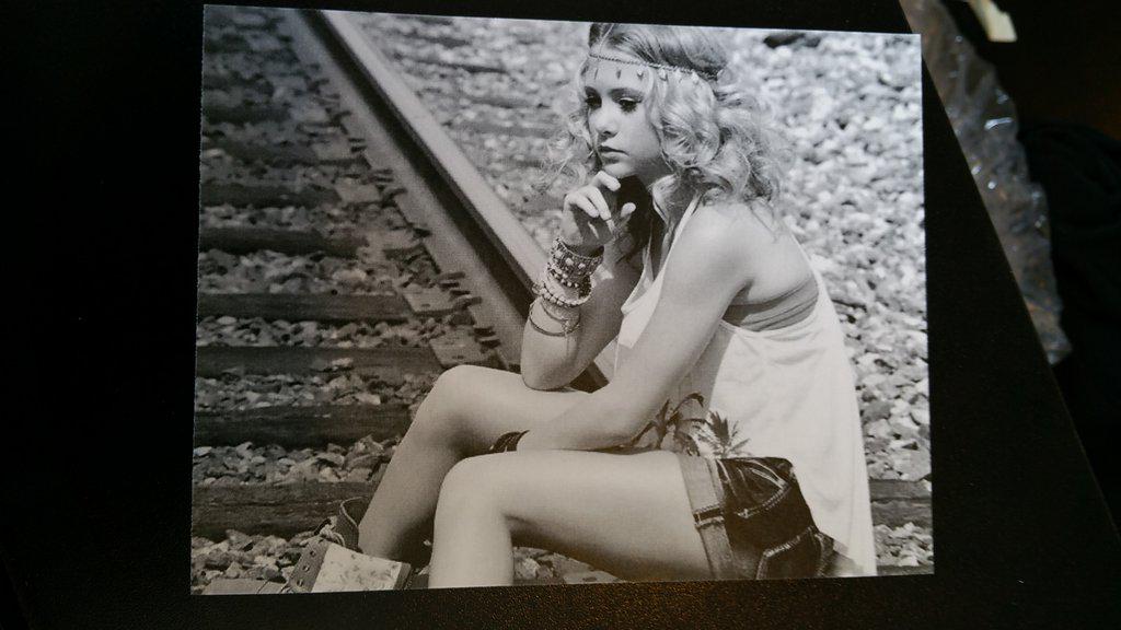 jennschool18's tweet photo. When your photography is as great as your styling! http://t.co/GaJ5RpAApU