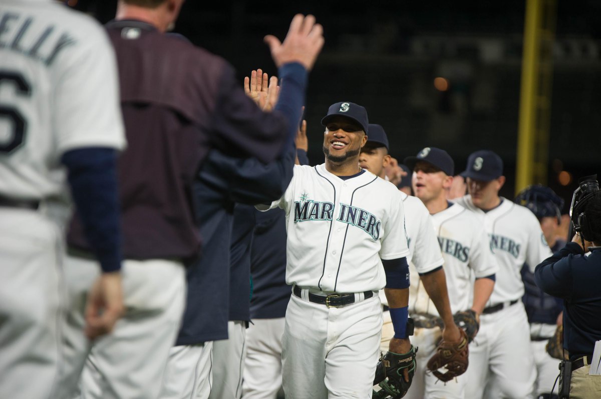Mariners tweet picture