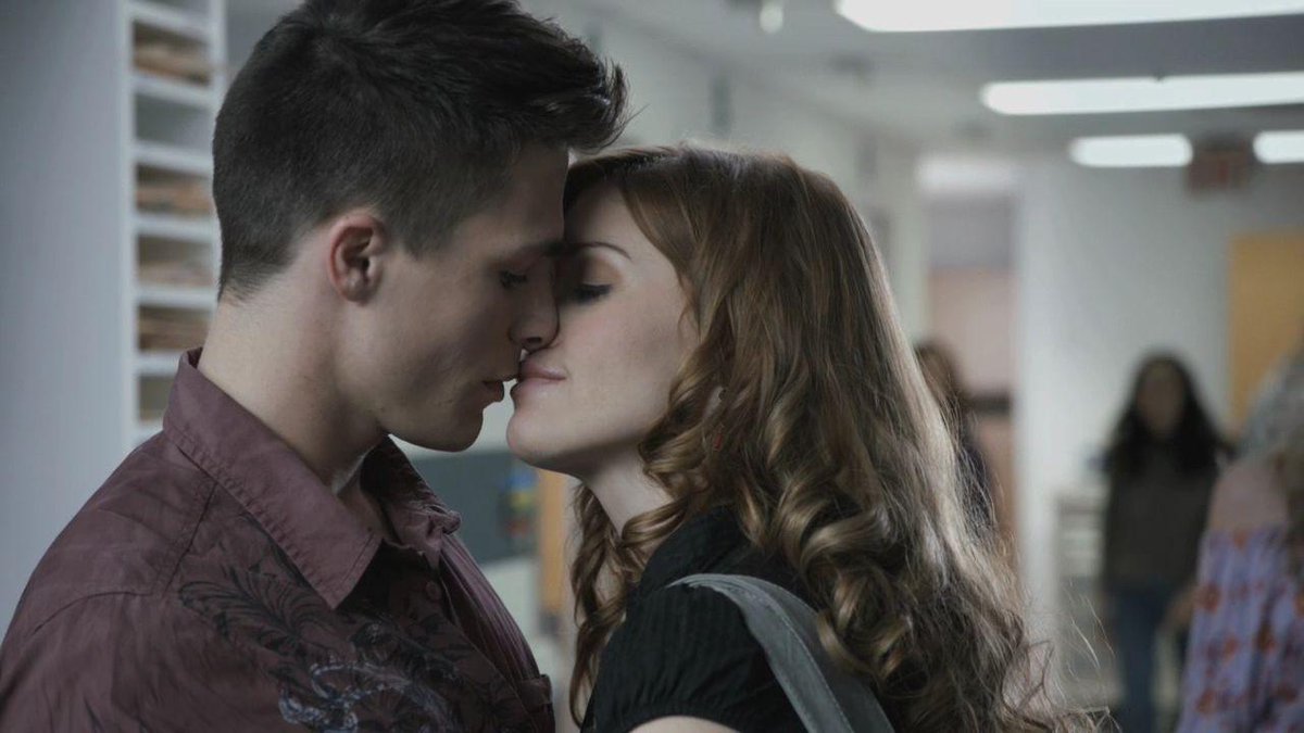 faveship's tweet photo. jackson and lydia - teen wolf http://t.co/vb3nvEz41b